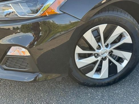Used 2020 Nissan Altima 2.5 S AWD/4WD image 5