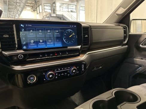 Used 2023 Chevrolet Silverado 1500 LT image 22