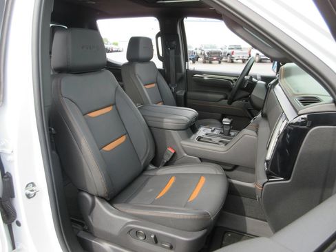 Used 2026 GMC Sierra 1500 AT4 w/ AT4 Premium Package AWD/4WD image 25