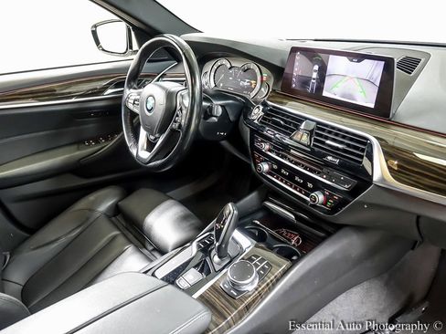 Used 2019 BMW 530i xDrive image 27
