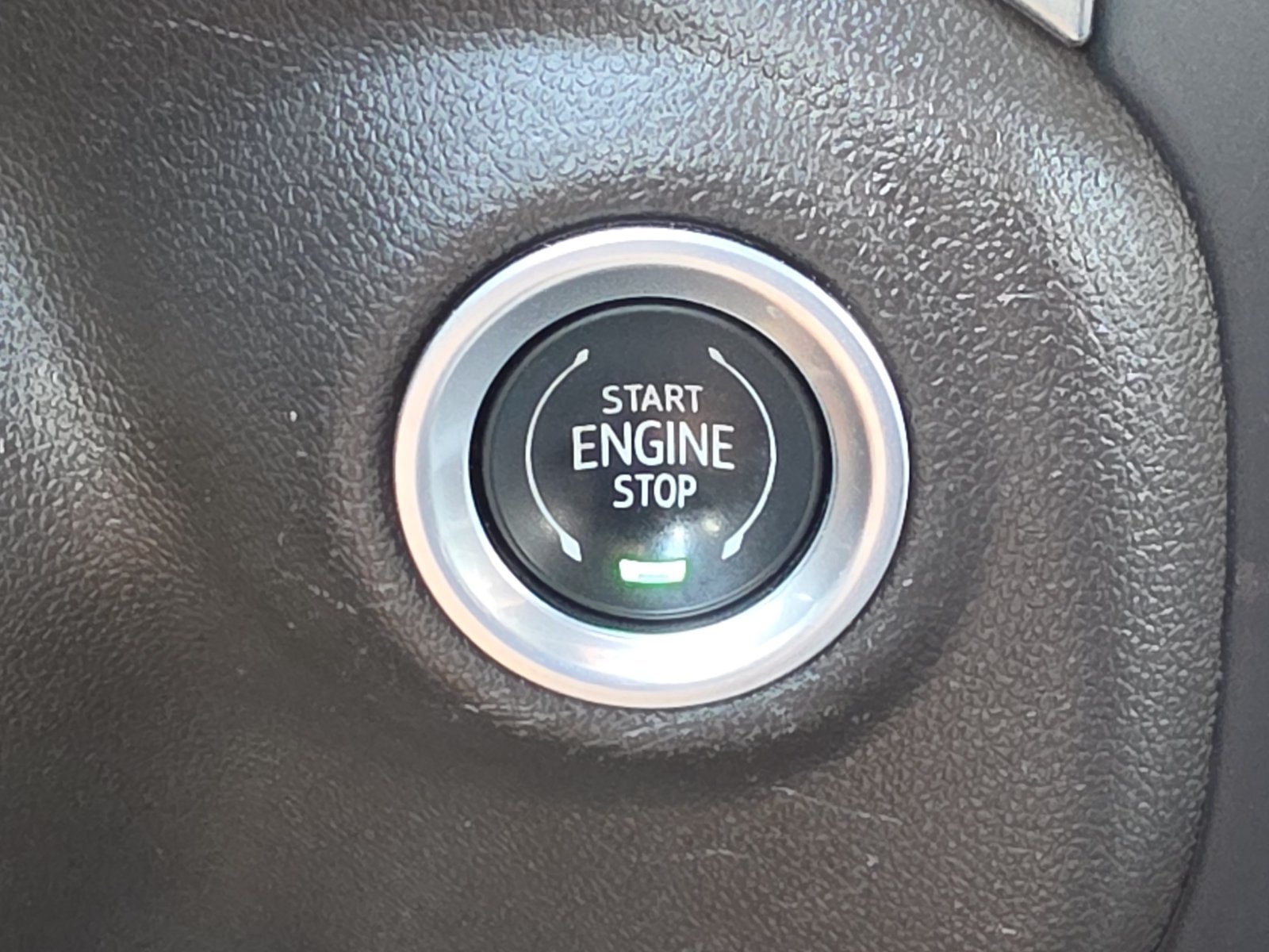 Used 2021 Chevrolet Silverado 1500 LT AWD/4WD image 33