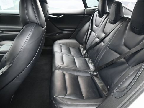 Used 2020 Tesla Model S Long Range Plus image 28