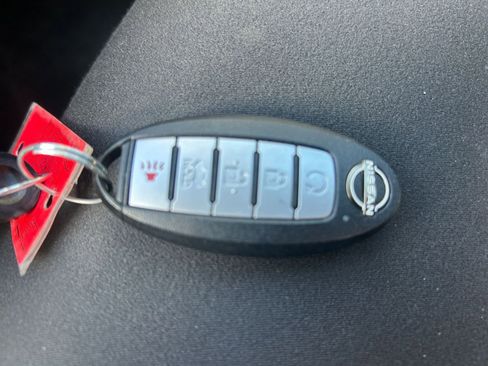 Used 2025 Nissan Altima 2.5 SV image 23