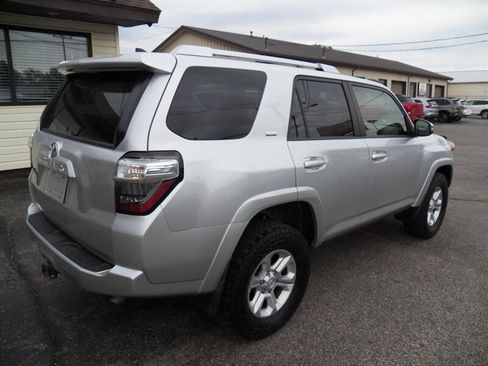 Used 2018 Toyota 4Runner SR5 Premium w/ Wilderness Package AWD/4WD image 2