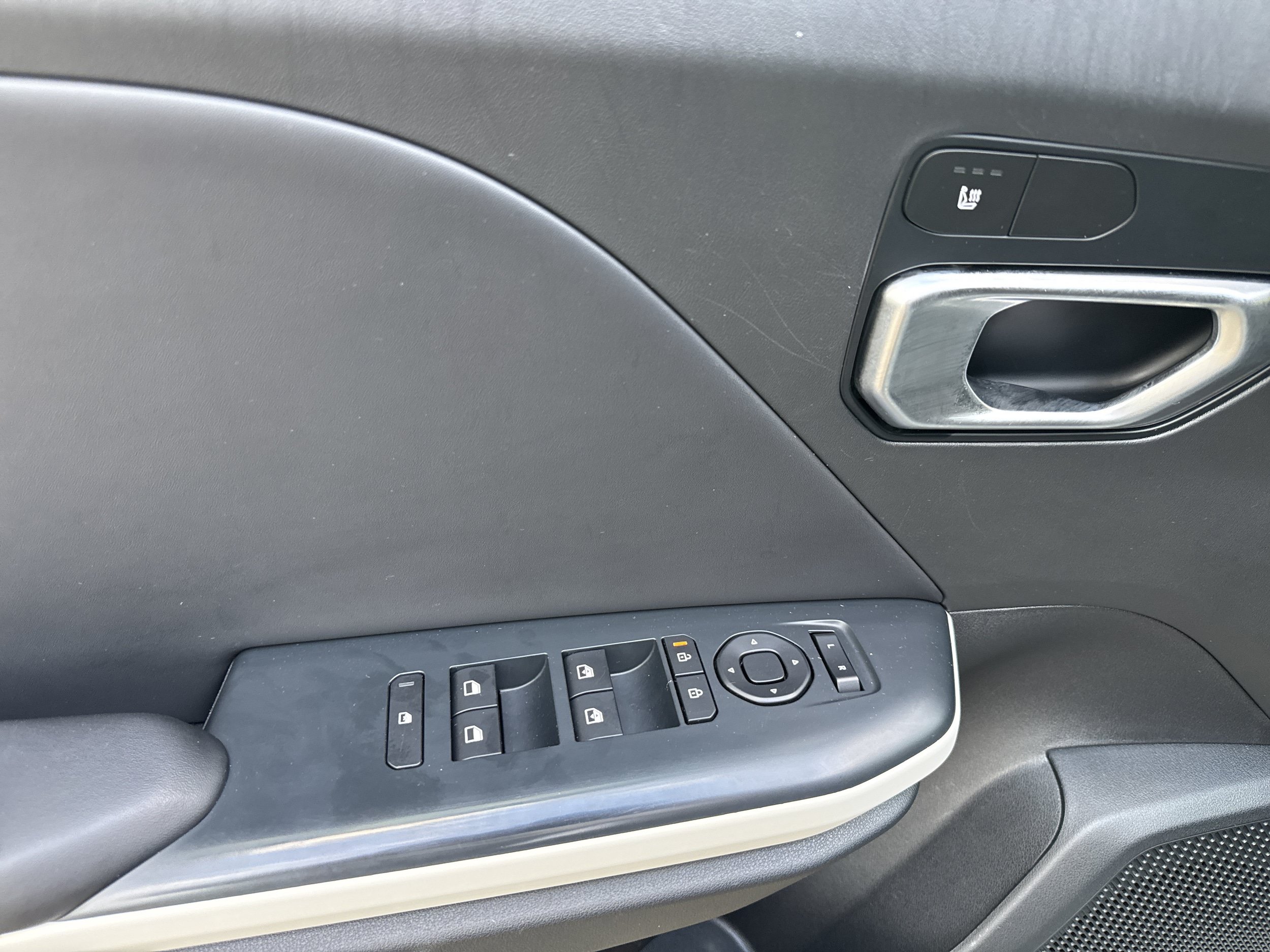 Used 2025 Kia K4 GT-Line w/ GT-Line Sunroof Package FWD image 9
