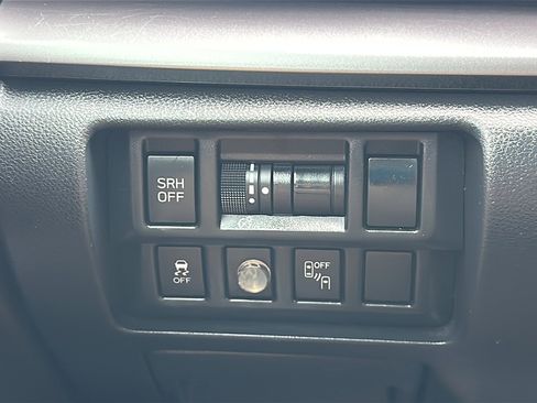 Used 2022 Subaru Crosstrek 2.5i Limited image 36