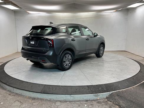 Certified 2025 Nissan Kicks S image 5