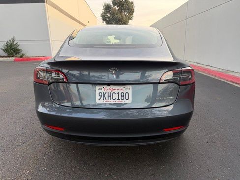 Used 2023 Tesla Model 3 Standard Range image 9