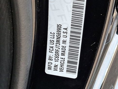 Certified 2021 RAM 1500 Laramie w/ Night Edition image 27