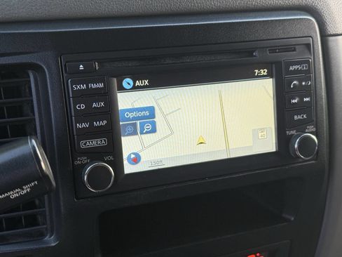 Used 2018 Nissan NV 3500 SL RWD image 13