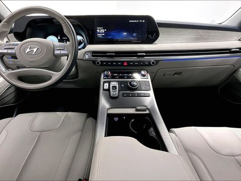 Used 2025 Hyundai Palisade Calligraphy image 18