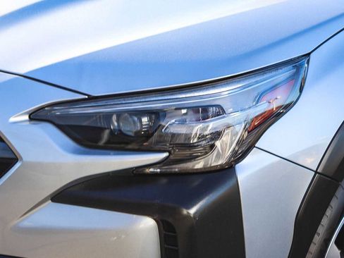 Used 2025 Subaru Outback Limited w/ Tech Package 2 image 8