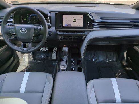 Used 2026 Toyota Camry SE w/ Convenience Package FWD image 14