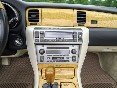 Used 2005 Lexus SC 430 Convertible RWD image 29
