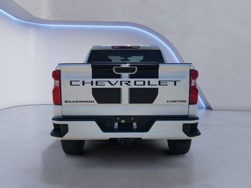 Used 2021 Chevrolet Silverado 1500 Custom w/ Rally Edition image 4