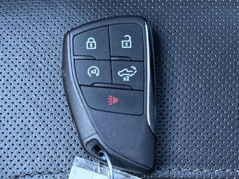 Used 2024 GMC Sierra 2500 AT4 w/ AT4 Premium Plus Package image 30