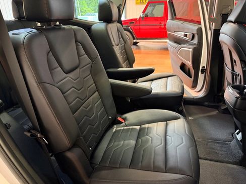 Used 2022 Kia Telluride SX w/ SX Prestige Package AWD/4WD image 32