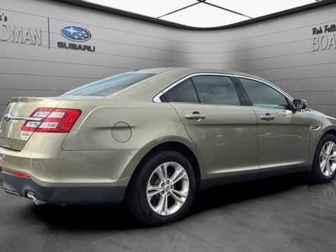 Used 2013 Ford Taurus SEL FWD image 4