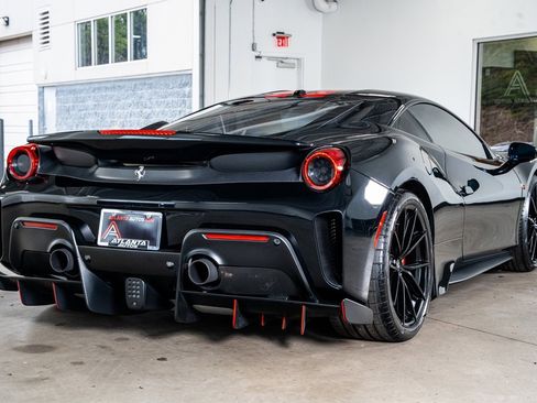 Used 2020 Ferrari 488 Pista Coupe image 6