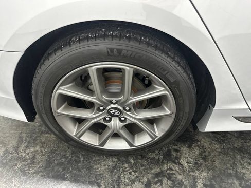 Used 2018 Hyundai Sonata Sport FWD image 5