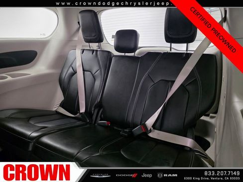 Certified 2024 Chrysler Pacifica Select image 17