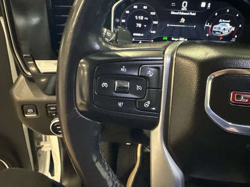 Used 2023 GMC Sierra 1500 SLT AWD/4WD image 32