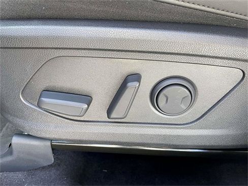 New 2026 Kia Sorento S w/ S Panoramic Sunroof Package image 17