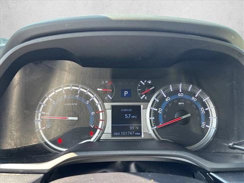 Used 2019 Toyota 4Runner SR5 AWD/4WD image 15