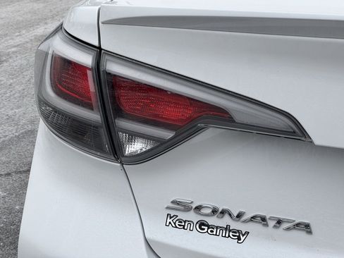 Used 2017 Hyundai Sonata SE image 11