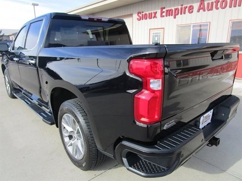 Used 2019 Chevrolet Silverado 1500 High Country image 9