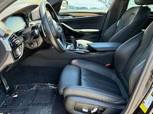 Certified 2023 BMW 540i w/ M Sport Package RWD image 21