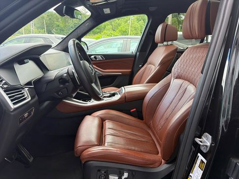 Used 2021 BMW X5 M50i w/ Executive Package AWD/4WD image 19