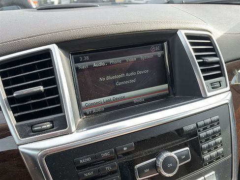 Used 2014 Mercedes-Benz GL 450 4MATIC image 11