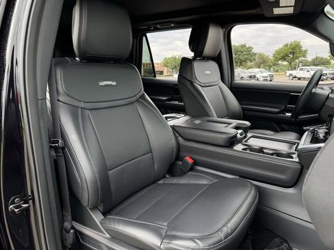Certified 2026 Ford Expedition Platinum AWD/4WD image 32