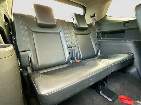 Used 2019 Volkswagen Atlas SE image 28