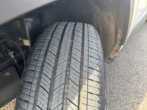 Used 2021 Toyota RAV4 LE image 42