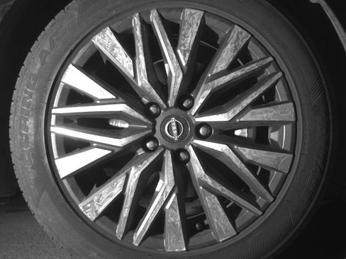 Used 2025 Nissan Altima 2.5 SV image 13