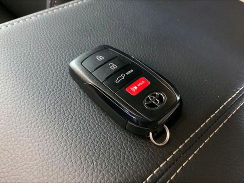 Used 2025 Toyota Land Cruiser w/ Premium Package image 15