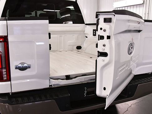 Used 2025 Ford F150 King Ranch AWD/4WD image 13