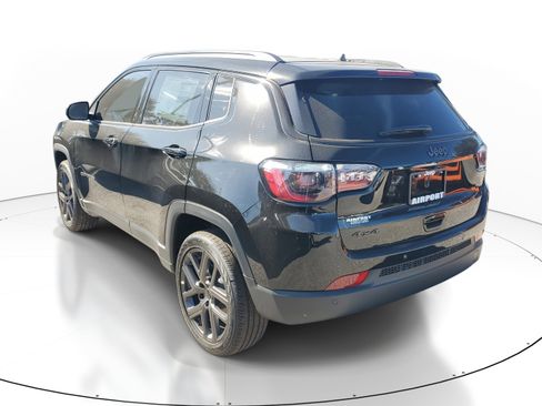 New 2026 Jeep Compass Limited image 3