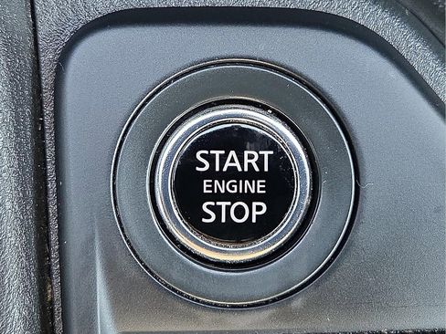 Used 2025 Nissan Sentra S image 18