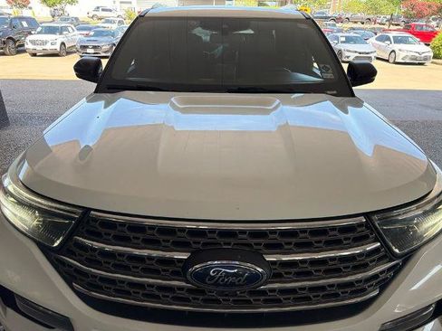 Certified 2021 Ford Explorer King Ranch w/ Premium Technology Package AWD/4WD image 3