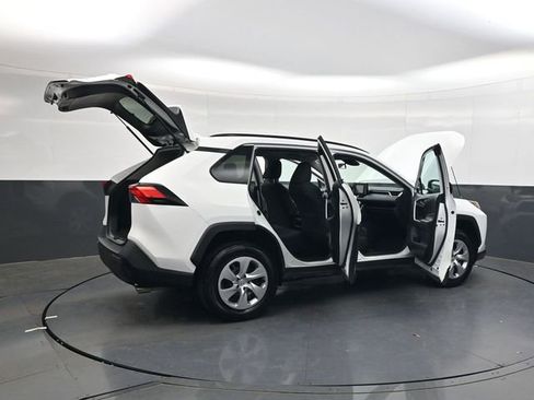 Used 2020 Toyota RAV4 LE image 35