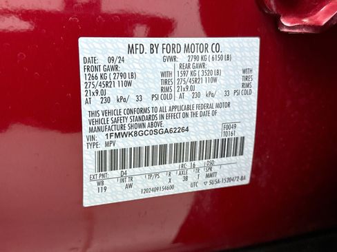 Used 2025 Ford Explorer ST image 28