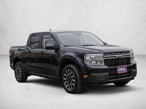 Used 2023 Ford Maverick Lariat w/ Lariat Luxury Package image 3