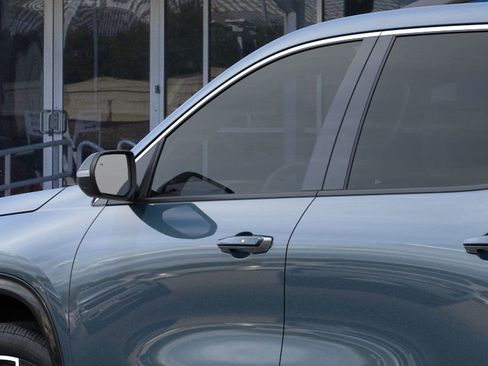 New 2026 Chevrolet Traverse High Country w/ LPO, Floor Liner Package image 12