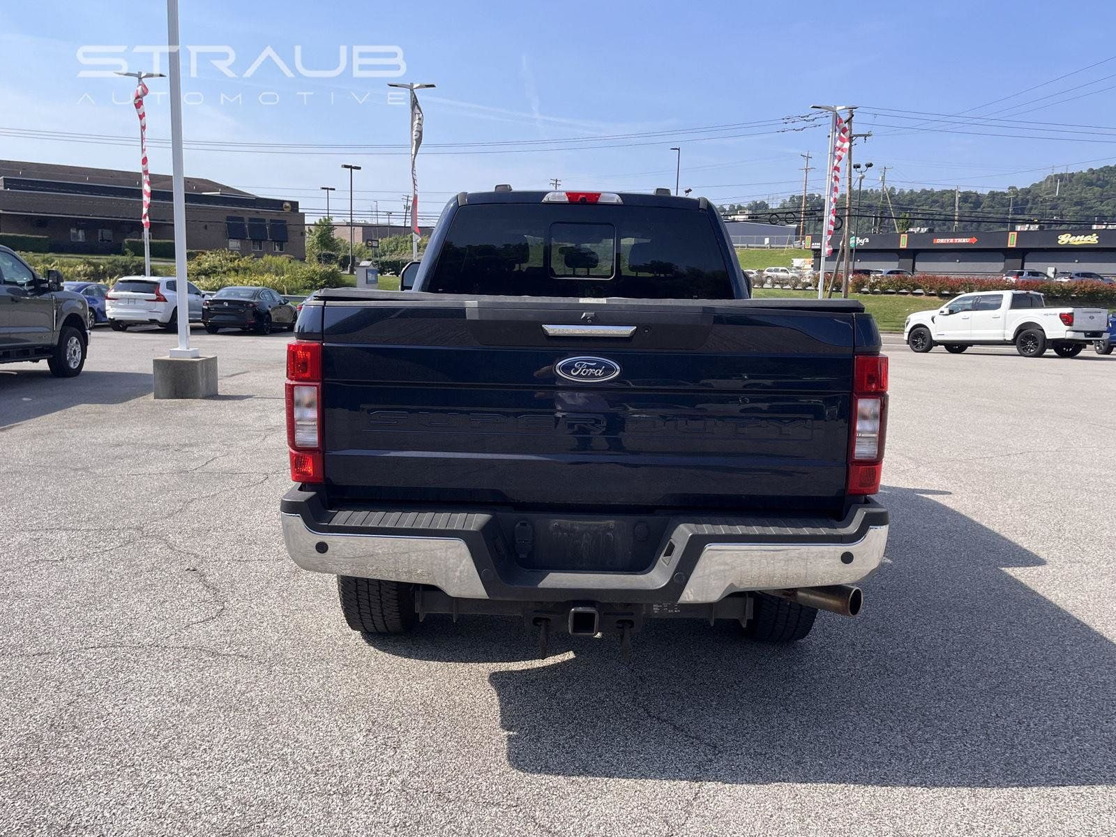Used 2022 Ford F250 XLT w/ XLT Premium Package AWD/4WD image 4