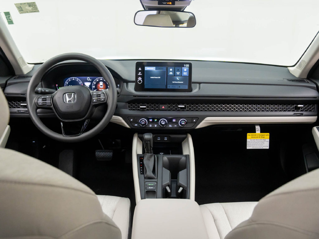 Used 2026 Honda Accord SE image 12