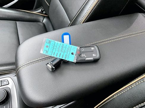 Used 2024 GMC Terrain AT4 w/ Infotainment Package II image 10