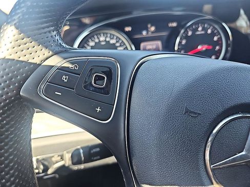 Used 2017 Mercedes-Benz E 300 image 22